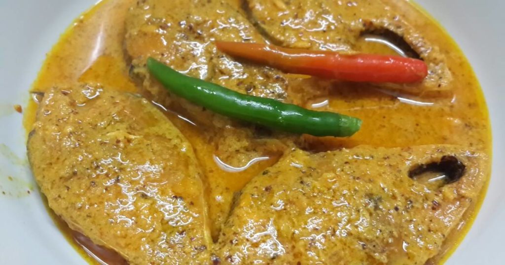 Bhapa Ilish - foodiewish