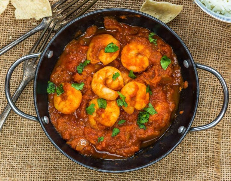 Top 10 Indian Curries to Satiate Your Hunger!