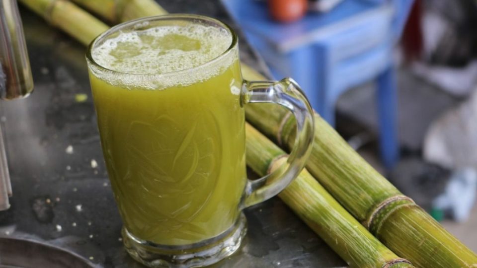 Ganne Ka Ras (Sugarcane Juice)