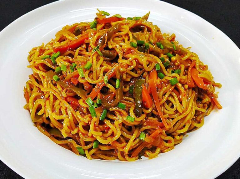 Street Style Schezwan Maggi Recipe In 20 Minutes