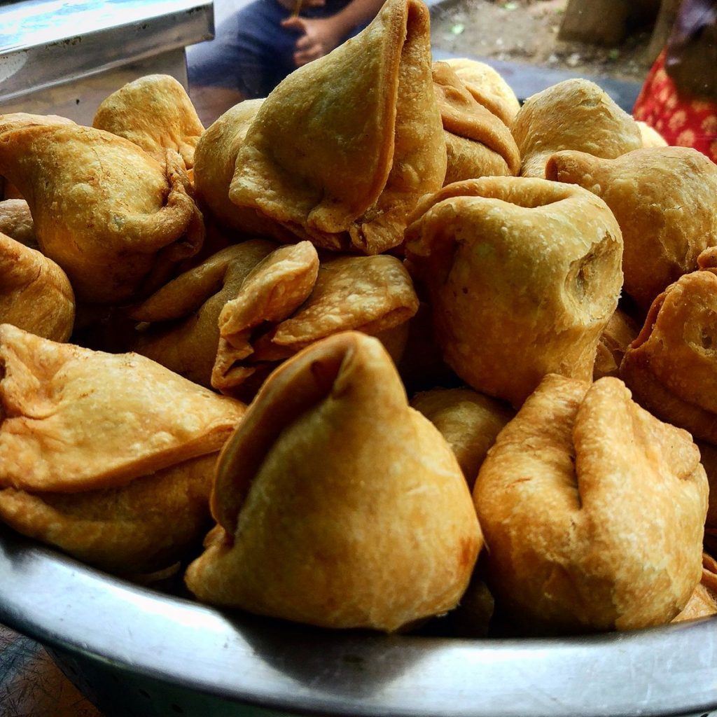Best Street Food in Kolkata - Shingara