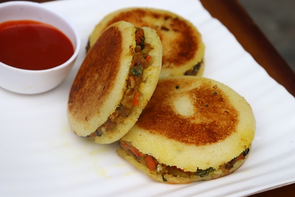Indian-foreign Fusion Foods - Idli Burger
