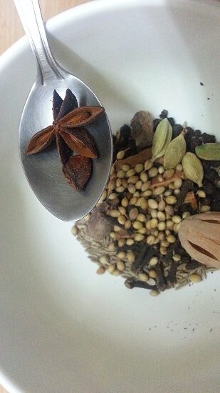 Small Piece of Star Anise (Chakri Phool)