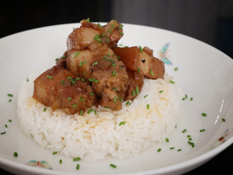 Spicy & Delicious Pork Binagoongan Recipe!