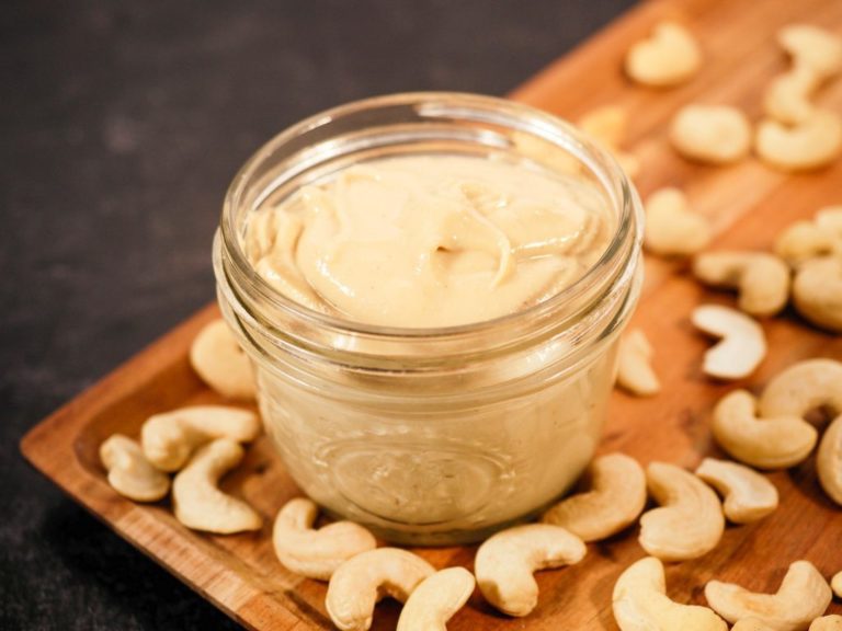 2 Ways To Make A Nutty And Rich Cashew Butter Recipe
