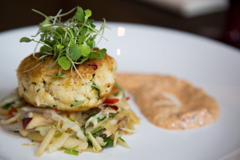 "crab cake nutrition facts"